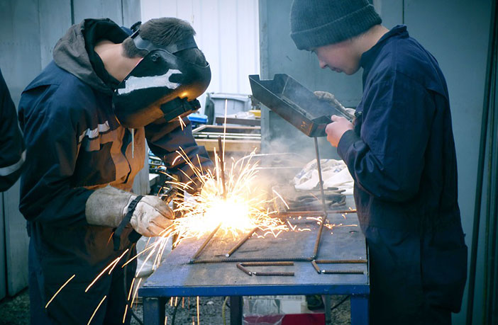 Beginners learning how to weld | Stick welding is the best way to start welding career